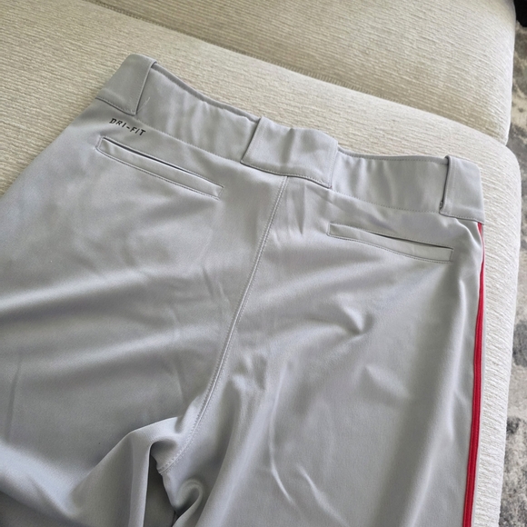 NIKE Baseball Men's Gray Pants with Red Accents Size M - Picture 5 of 12